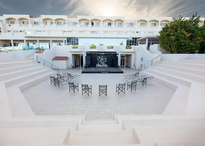 Sovereign Beach Hotel