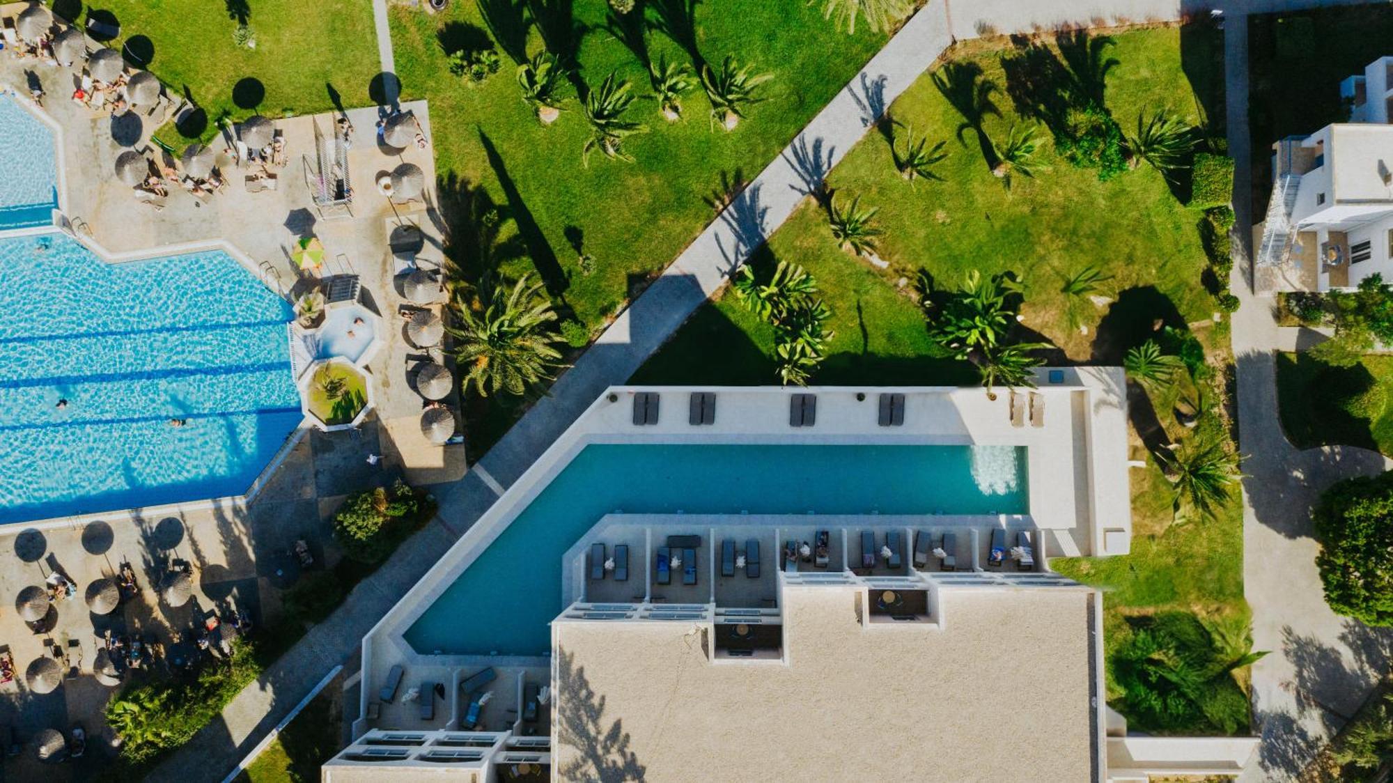 Sovereign Hotel 5*